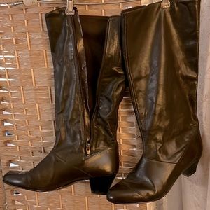 Women’s Leather Upper Zip Up Boots